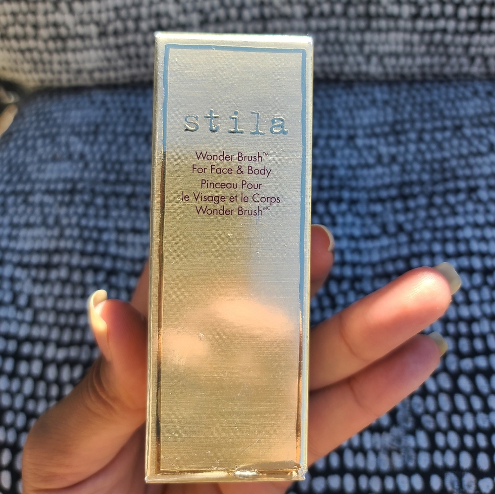 Stila Wonder Brush Face and Body